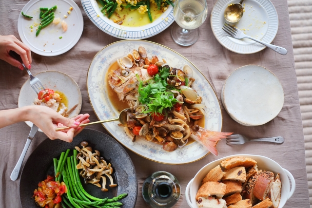 お酒と食べ合わせが悪い食べ物とは？良い食べ物で二日酔いを予防しよう イメージ画像7