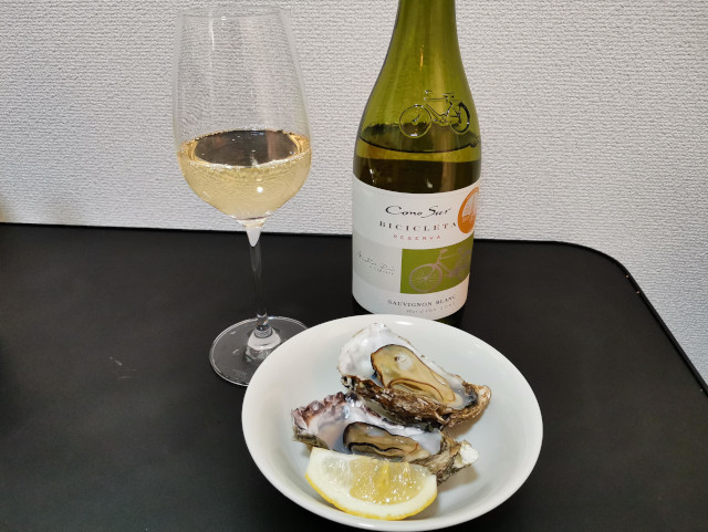 牡蠣とお酒のペアリング 白ワイン